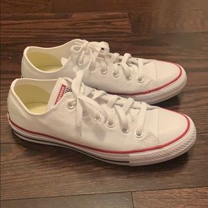 White Converse all star low tops